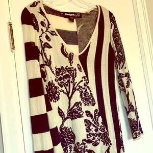 Desigual lightweight sweater.
